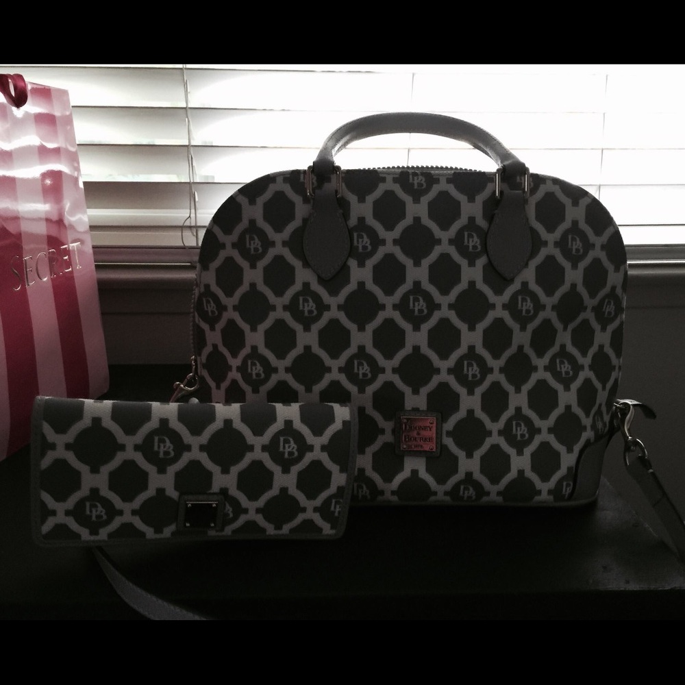 Purse and wallet